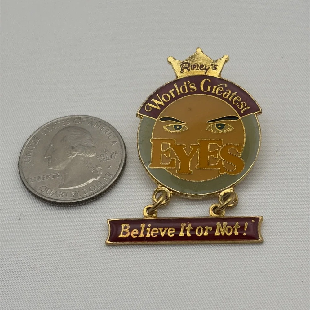 Ripley's World's Greatest Eyes Believe It Or Not‎ Dangler Lapel Hat Pin